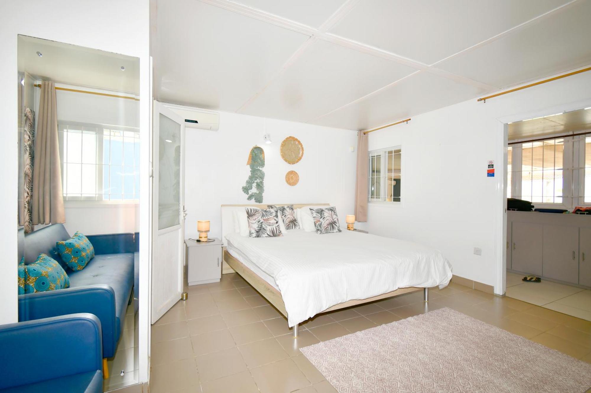 Chalet Kestrel With Pool On The Beach Riambel Bagian luar foto