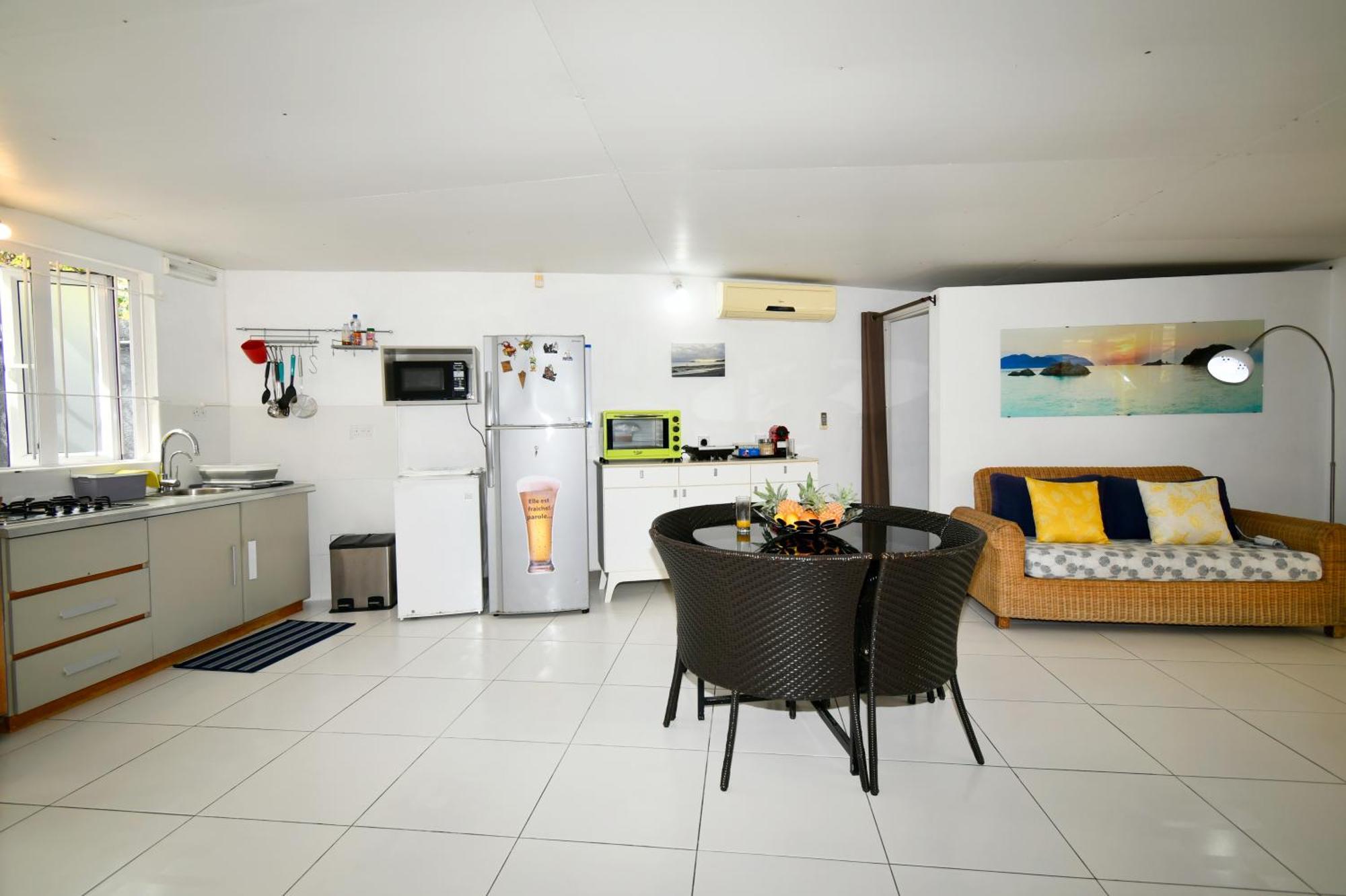 Chalet Kestrel With Pool On The Beach Riambel Bagian luar foto