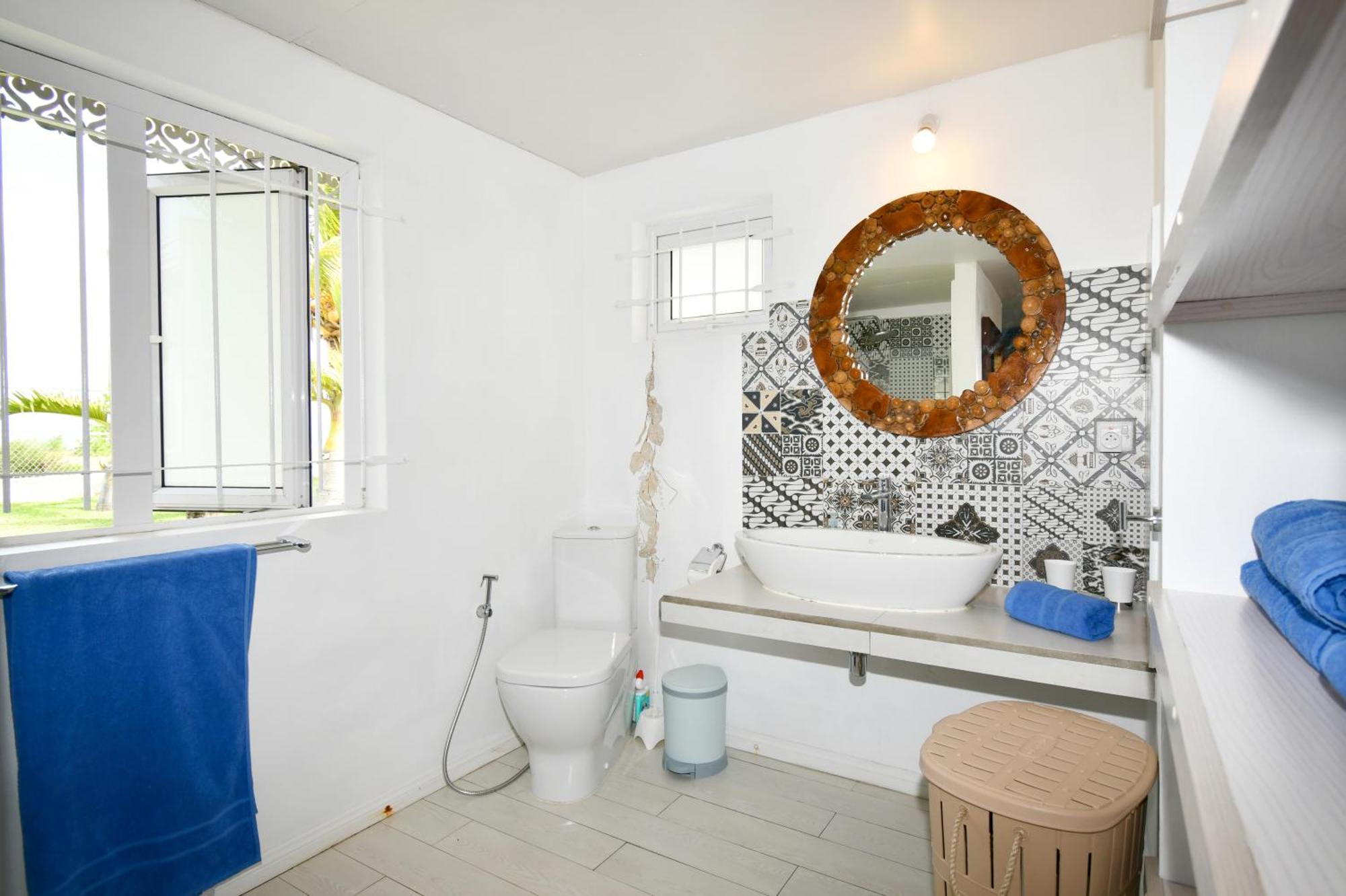 Chalet Kestrel With Pool On The Beach Riambel Bagian luar foto