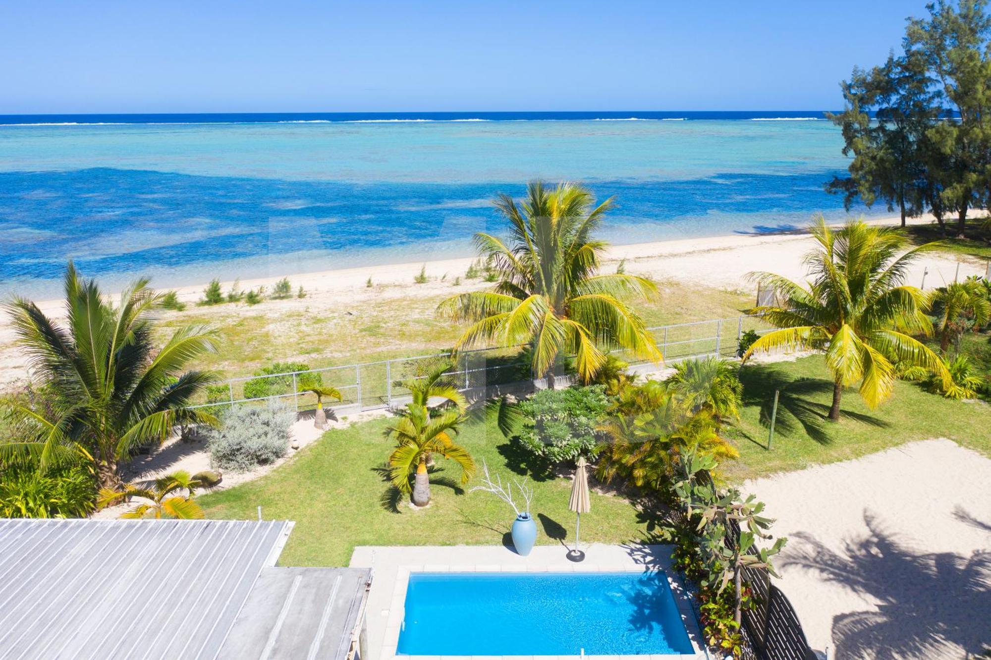 Chalet Kestrel With Pool On The Beach Riambel Bagian luar foto