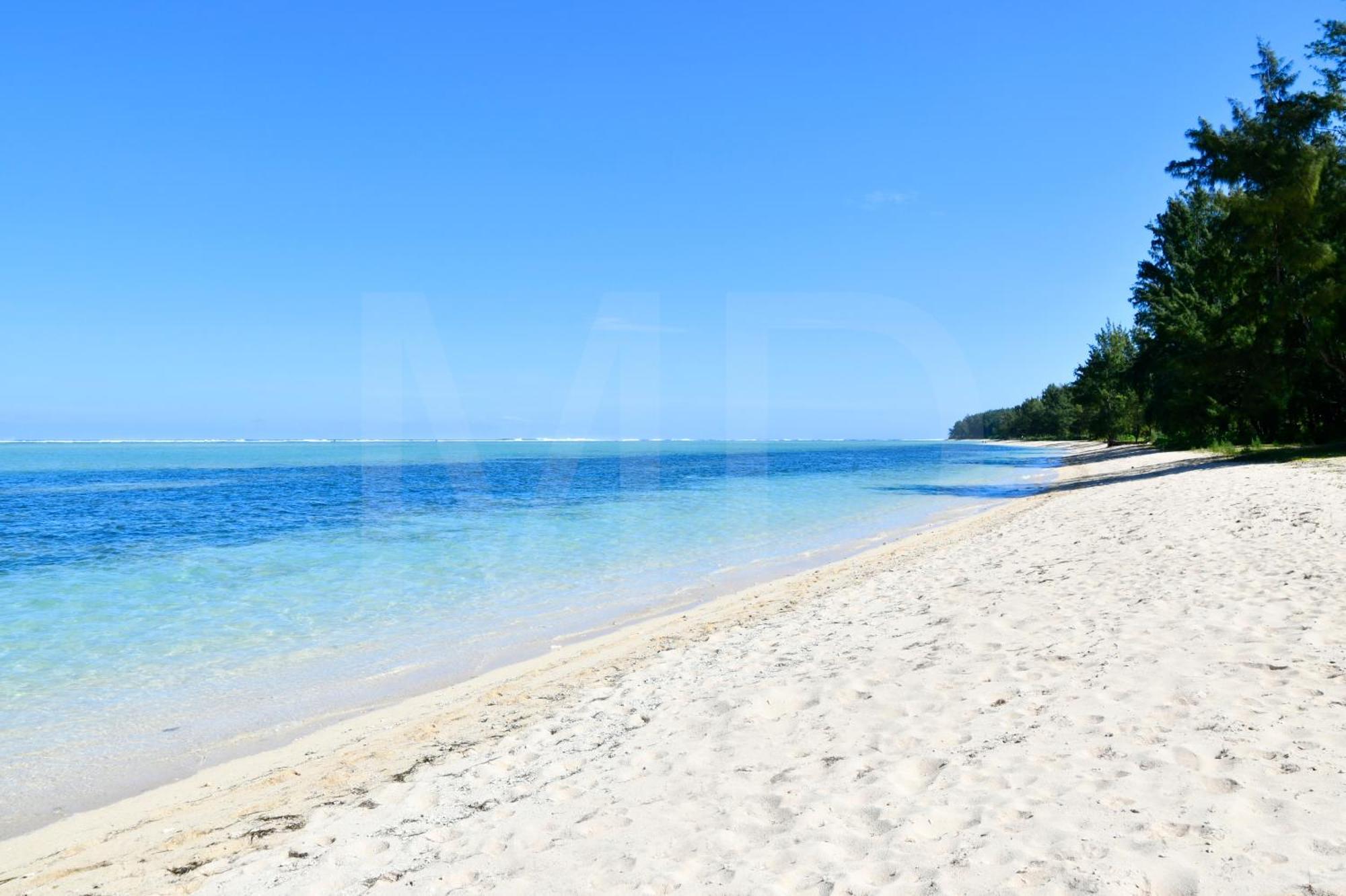 Chalet Kestrel With Pool On The Beach Riambel Bagian luar foto