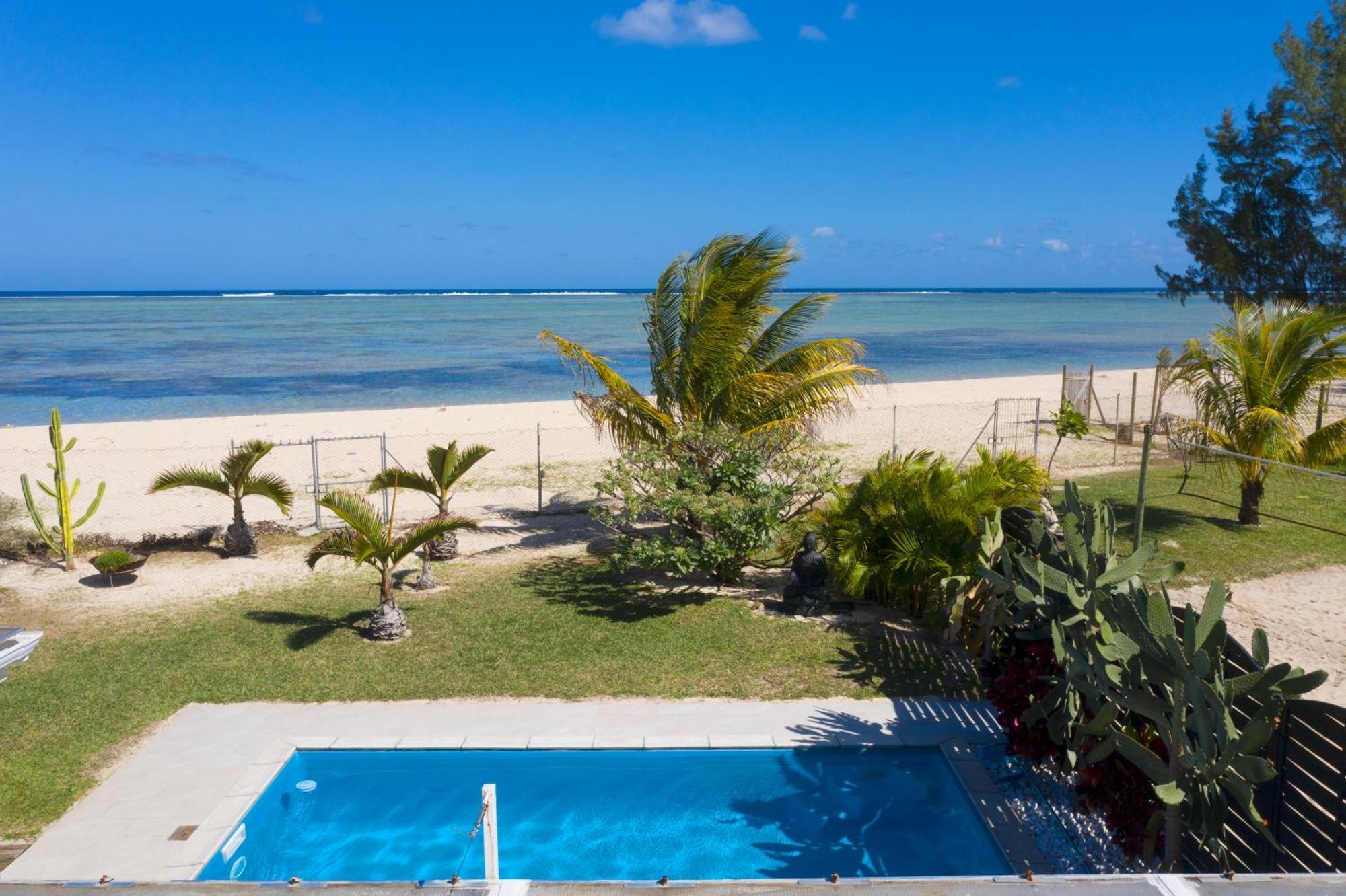 Chalet Kestrel With Pool On The Beach Riambel Bagian luar foto
